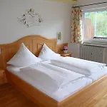 Гостевой дом Zur Schoenen Aussicht Garni