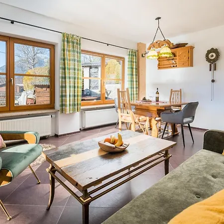 Pensión Zur Schoenen Aussicht Garni 3*