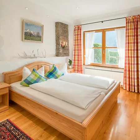 Zur Schoenen Aussicht Garni Garmisch-Partenkirchen