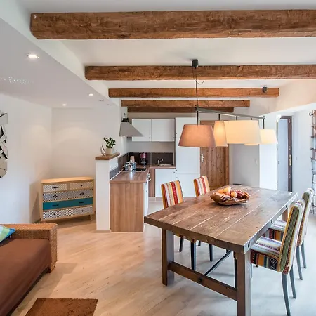 Pensión Zur Schoenen Aussicht Garni 3*